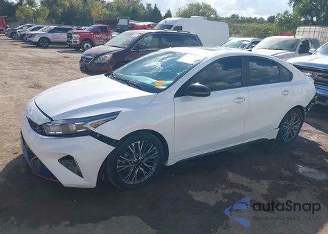 2024 Kia Forte Gt-Line z USA, uszkodzony, nr VIN 3KPF54ADXRE717823